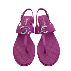 Chanel Day Thong Pink Quilted Leather CC Logo Chain Flat Crystal Sandals 36 5.5